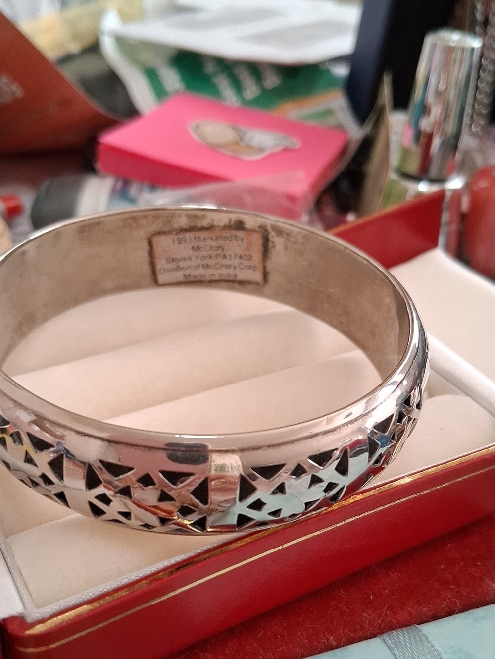 Source Unknown Silver Star-Cut Bangle Bracelet